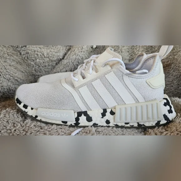 adidas gazelle silver green womens Adidas Women's NMD R1 Shoes main image 0